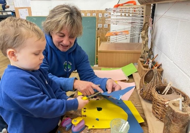 process art, cutting with scisssors, toddlers