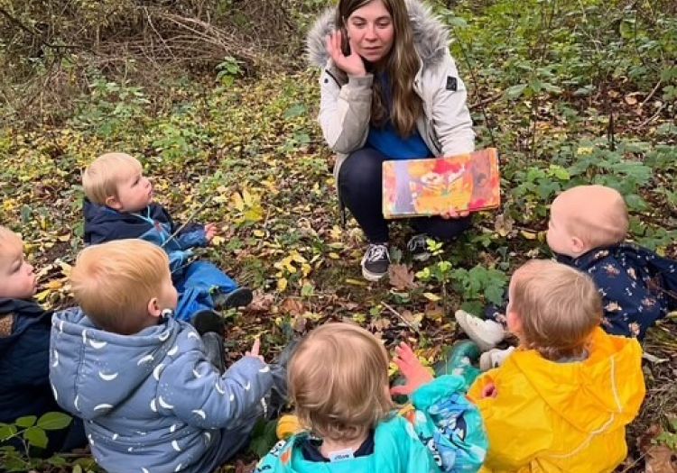 Books, nursery rhymes, Early Years 