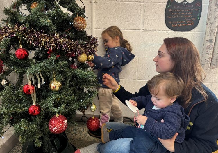 decorating tree, early years